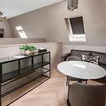 Breathe Boutique 4* Leiden