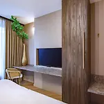 Breathe Boutique Hotell 4*