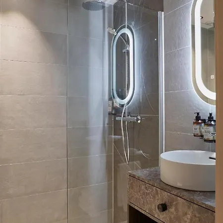 Ξενοδοχείο Breathe Boutique 4*