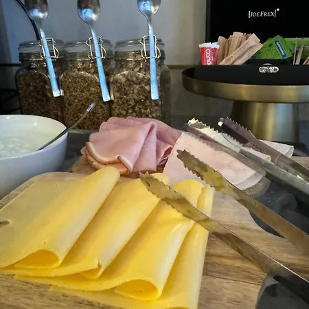 Breathe Boutique Hotel 4*