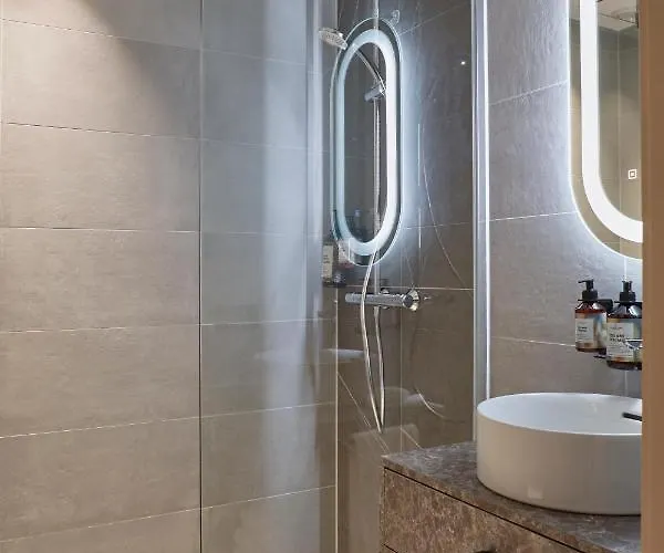 Ξενοδοχείο Breathe Boutique 4*