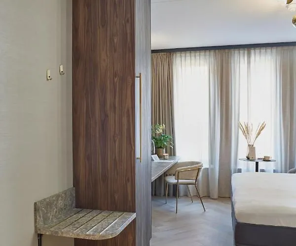 Hotel Breathe Boutique 4*